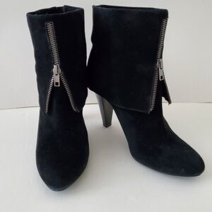 - Audrey Brooke Black Suede Pullover Boots- women in size 9.5M. Black Y2K heeled